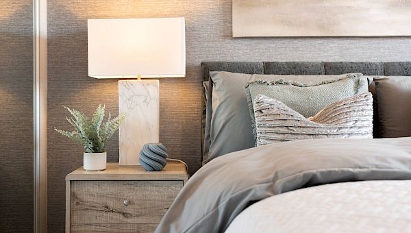 Images are for illustrative purposes only and may differ from the actual product.