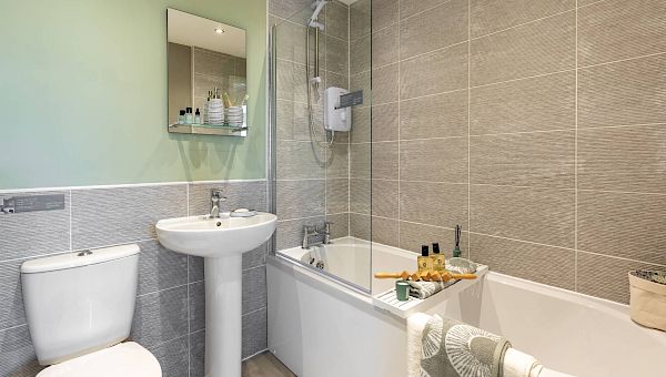 Images are for illustrative purposes only and may differ from the actual product.