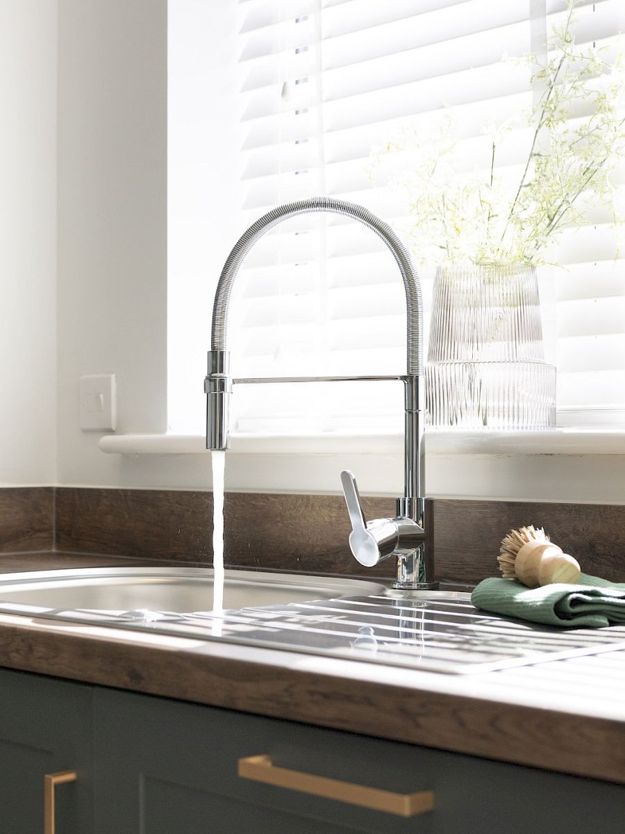 Kitchen tap running water